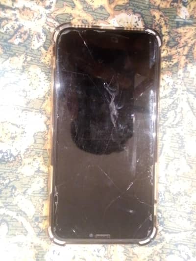 iphone in good condition for gaming pupss