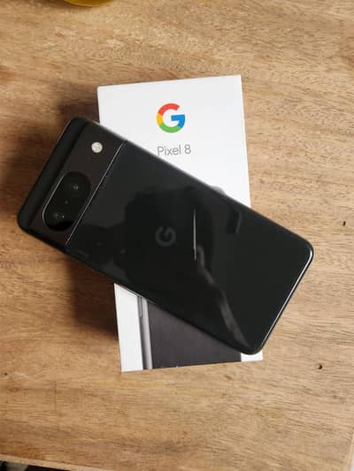 Google pixel 8 approved with box original