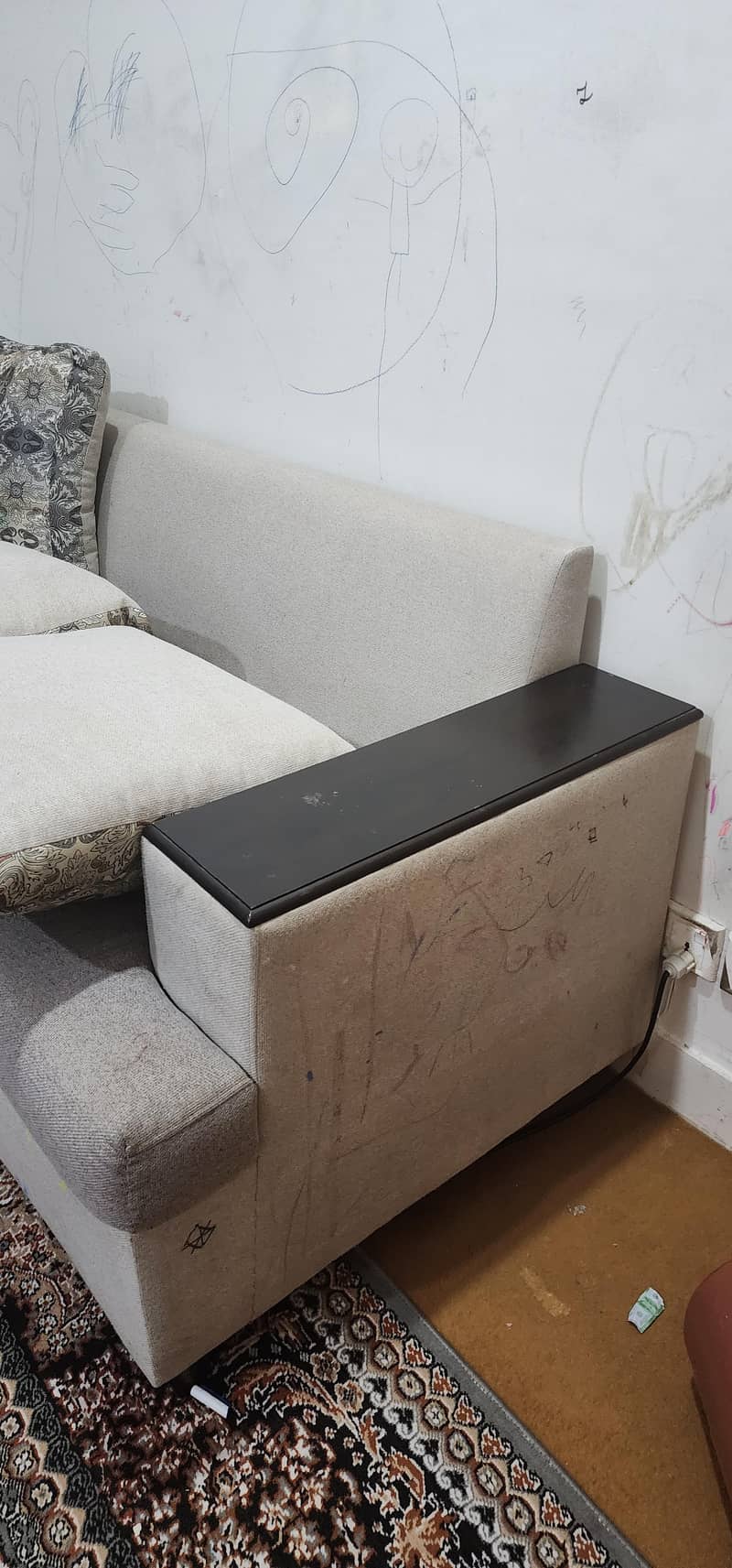 5 seater sofa 3