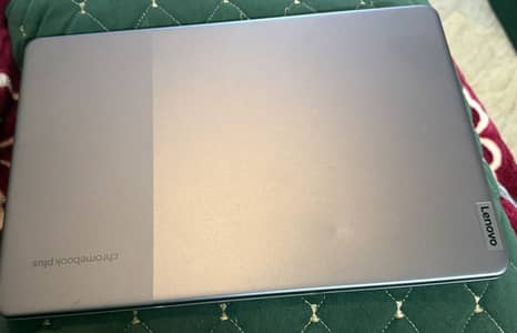 Lenovo slim3 Chromebook plus