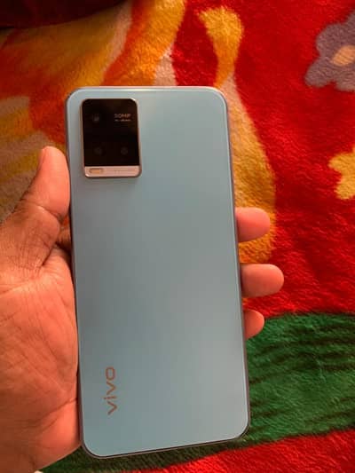 10/9 condishn 8/128 gb with chargr