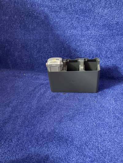 Dji mavic air  3 and 3s charging hub and 1  batteries brand new