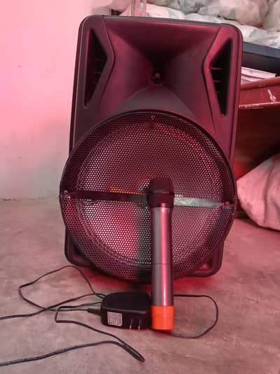 10/10 condition Audionic Bluetooth speaker all OK