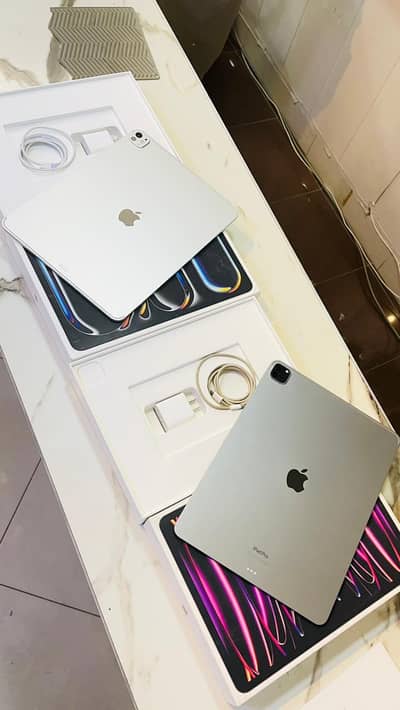 Apple iPad Pro M2 & M5 Chip 13" 256Gb Used