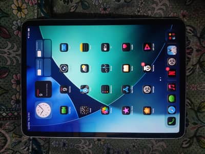 i pad pro m2 11 inch 128 gb wifi + cellular  MDM
