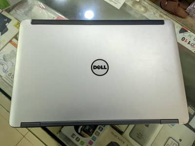 DELL M2800 WORKSTATION LAPTOP