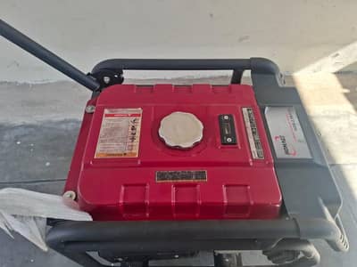 homage generator 2.8kv just like new