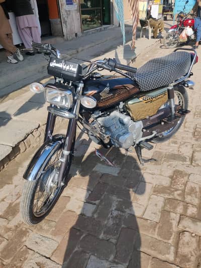 aplidefoor open latar New bike