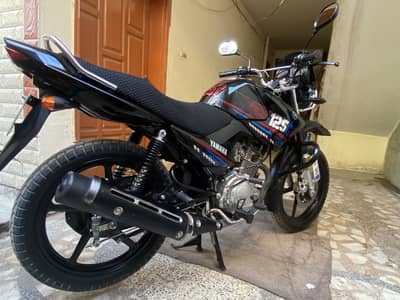 YBR 125 G