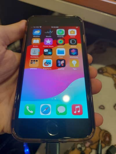 iphone SE 2020 (PTA Approved) Urgent Selling