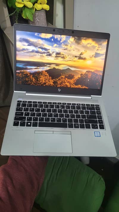 HP EliteBook 840 G6 | Dedicated GPU | Like New (56 Cycles)