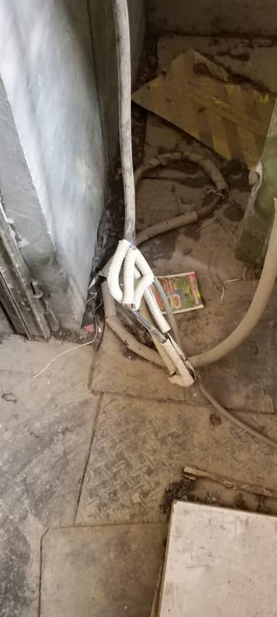 Industrial Electrician