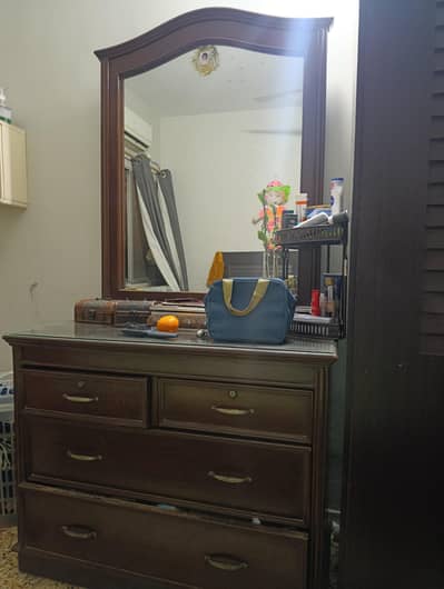 dressing table