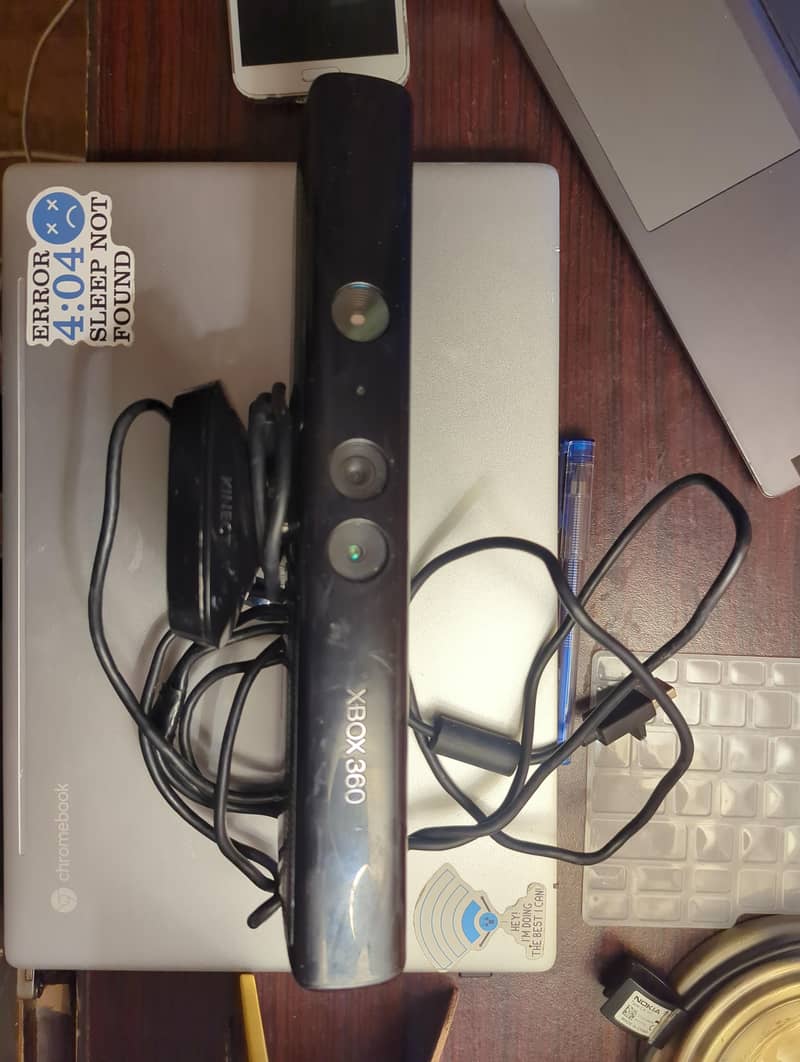 Xbox 360 Kinect Sensor 0