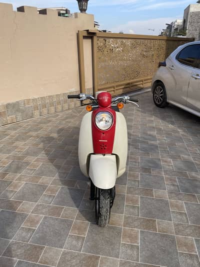Honda Scoopy 49cc scooty petrol