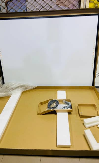 interactive touch board with Ultrashort Throw projectors Epson VPS