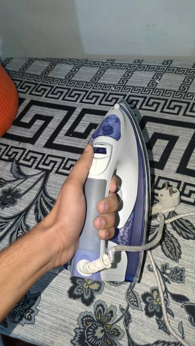 Automatic h Pani b dalta h is me