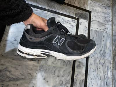 New Balance 2002R Black/Magnet - Original Lifestyle Sneakers