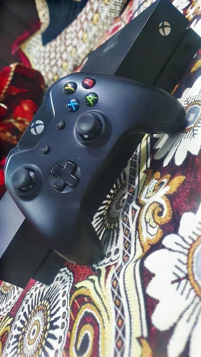 xbox One X 1Tb with games installed
