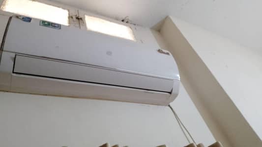 pell ac 1.5 ton sell  phone namber 03253969961