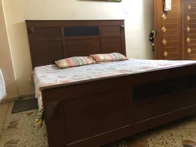King Bed 6 by 6.5 condition new