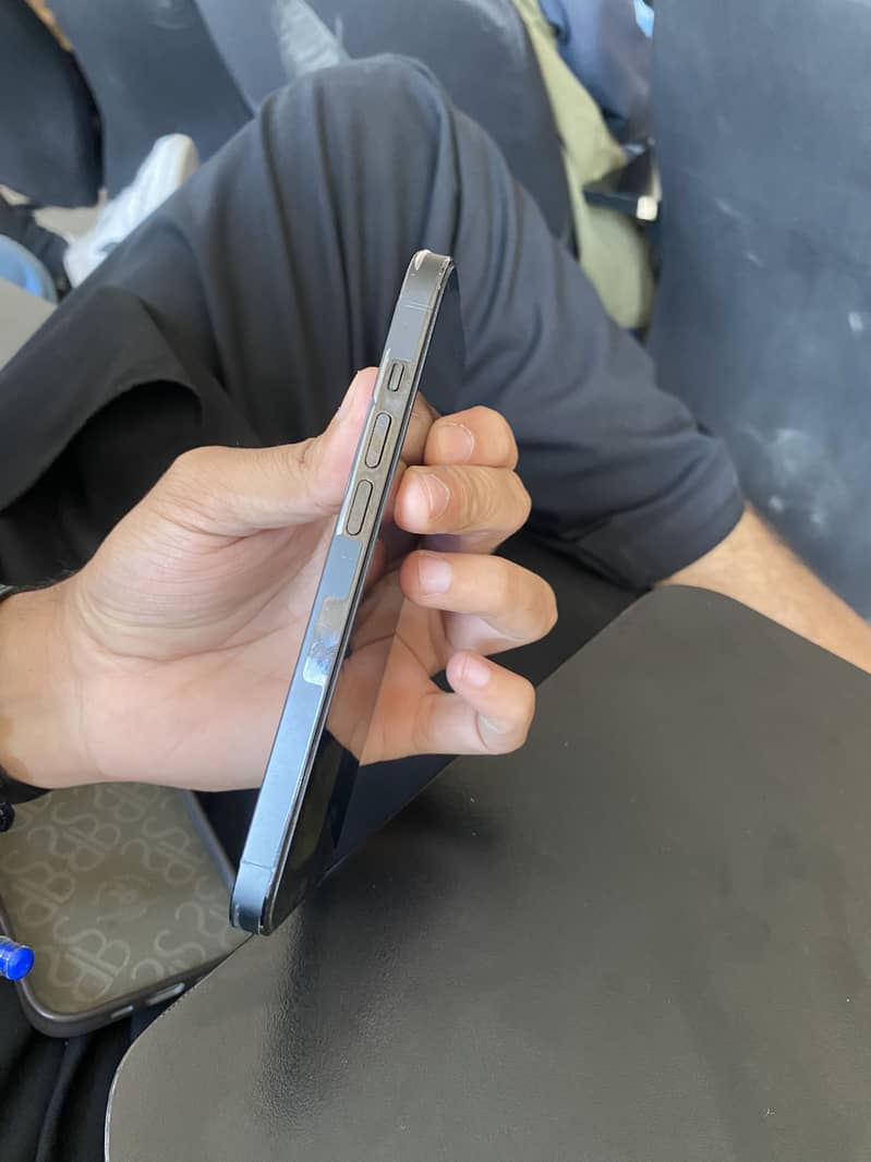 iPhone 14 pro 1