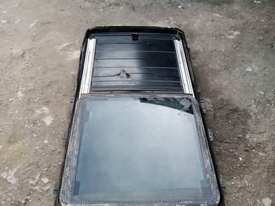 Complete Sunroof for sale Mitsubishi Pejaroo 92 Model