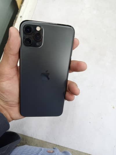 11 pro max like brand new