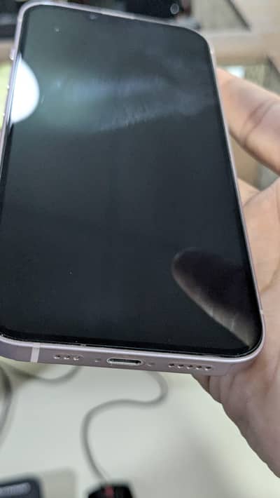 iPhone 13 10/10 condition