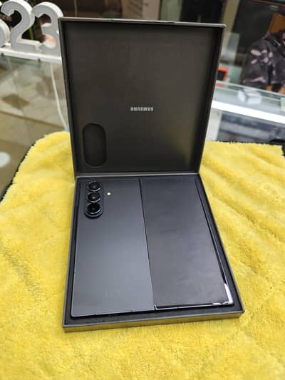 Samsung Z Fold 7 16GB 1TB Complete Box