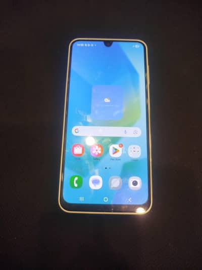 A16 8 gb Ram 256 Gb memory 7 to 8 months warrenty ma ha