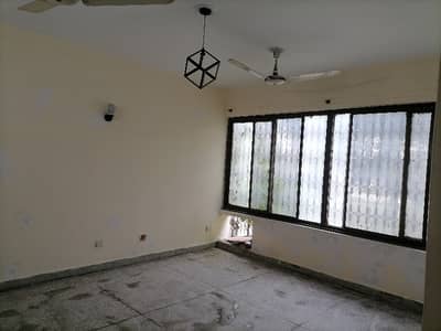 Book A Flat Of 10 Marla In Askari 5 Lahore