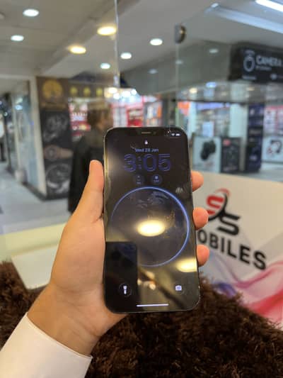 Iphone 12 Jv 81 health 10/8 condtion waterpack