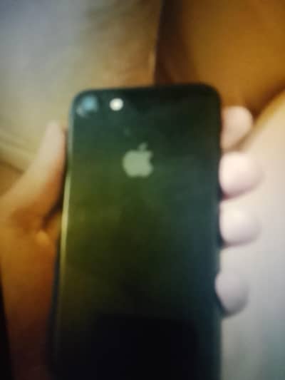 iphone 7 . . . 64 gb . all okay