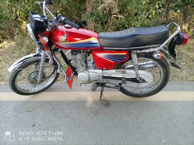 Honda CG 125 model 2010 for urgent sale