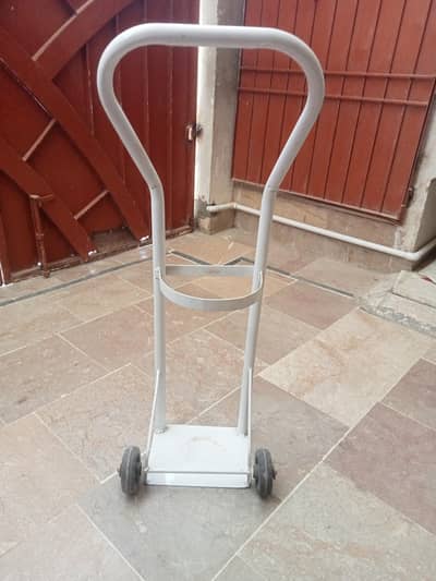 oxygen cylinder trolley