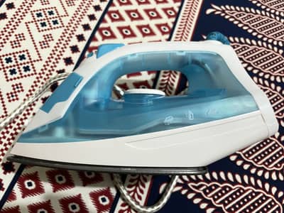 Steam iron 9.5 inch size
