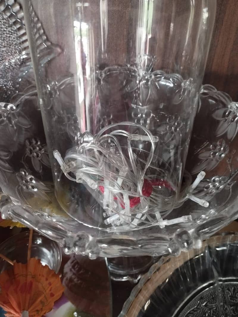 Fancy crockery 0