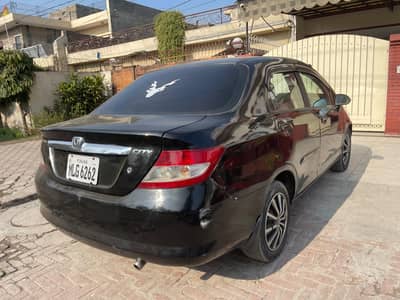 Honda city 2005 model for urgent sale