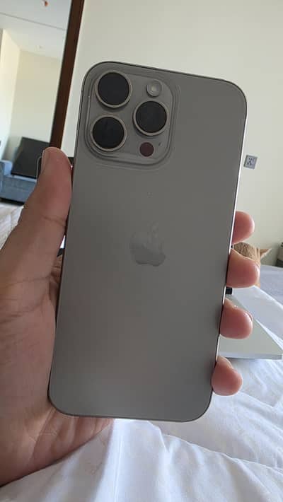 iPhone 16 Pro Max JV 10/10 100% health 59 cycles