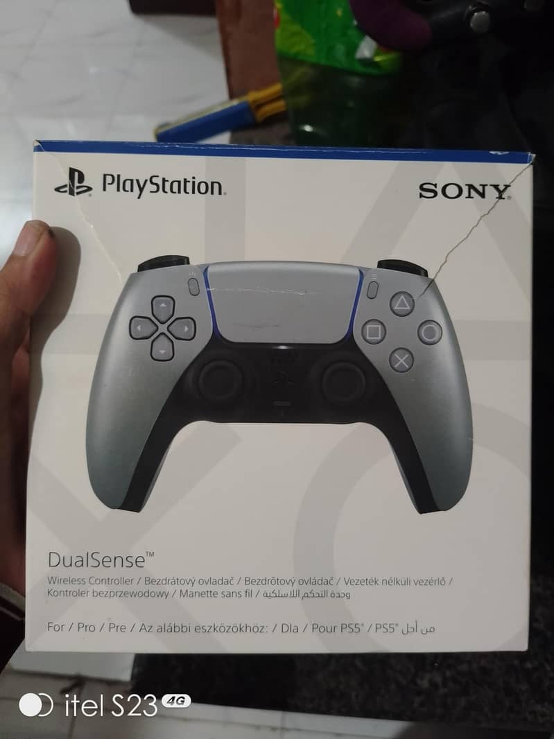 PS5 Controller 2