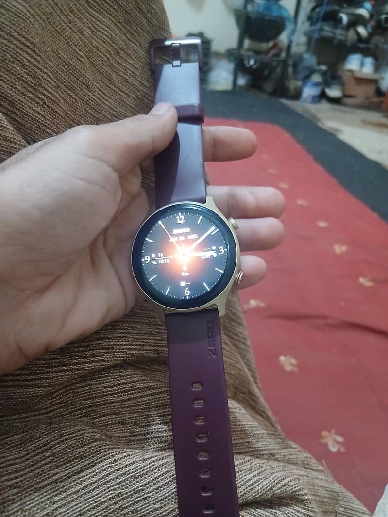 3 مہینے استعمال کیا ھے اچھی کنڈیشن میں ھے 9 مہینے وارنٹی  باقی ھے 2