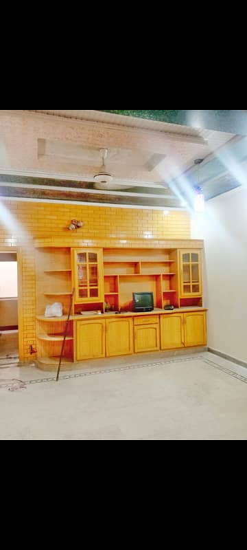 Ghouri town pH 5B First floor water Tanker electrity Available