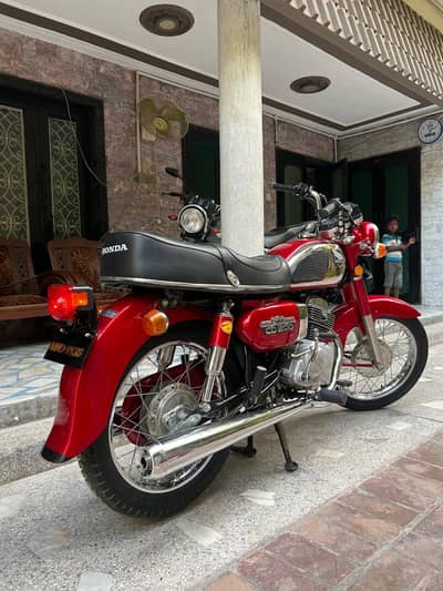 Honda CD 200 road master model 1980 for urgent sale