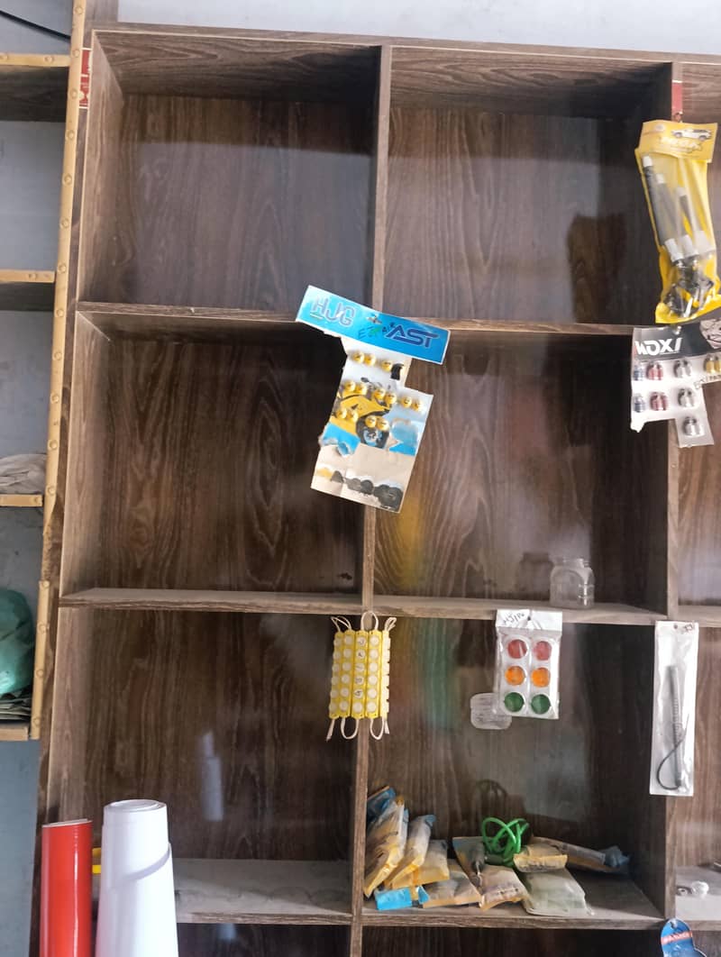 دکان کی برانڈ نیو الماریاں اور کاؤنٹر برائے فروخت 3