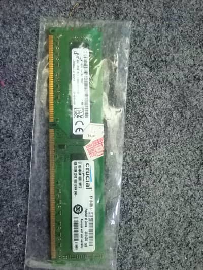 8gb DDR3 RAM 1600mhz Crucial