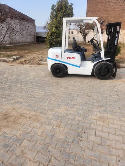 Fork lifter tcm 3 ton unicarrier