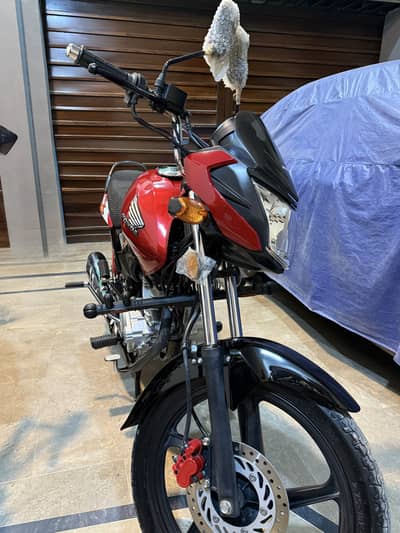 Honda CB125F (Brand new)