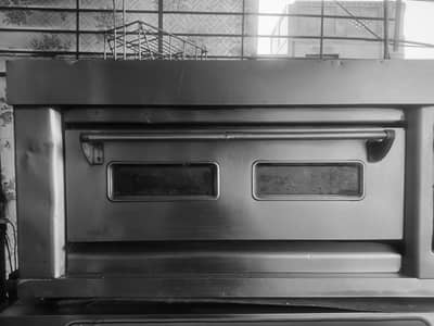 pizza oven  shawarma counter with breading table