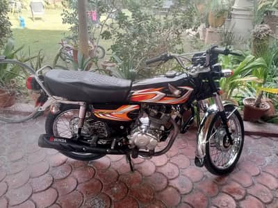 125 lovers total okay no any expenc